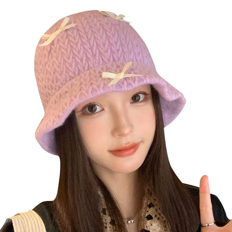 Stylowy jesienno-zimowy dzianinowy kapelusz bucket z szerokim rondem dla kobiet - odporny na zimno i korzystnie podkreślający twarz