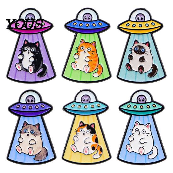 UFO Cat Brooch Enamel Metal Brooch, Aliens Ship Kitten Badge Pin, Animal Theme Clothing Bag Scarves Hat Accessories for Men Women Alloy
