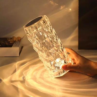 Lampada da Comodino RGB Telecomando Luminosità Regolabile Ricaricabile USB 16 Colori Lampada da Tavolo Luce Notturna LED