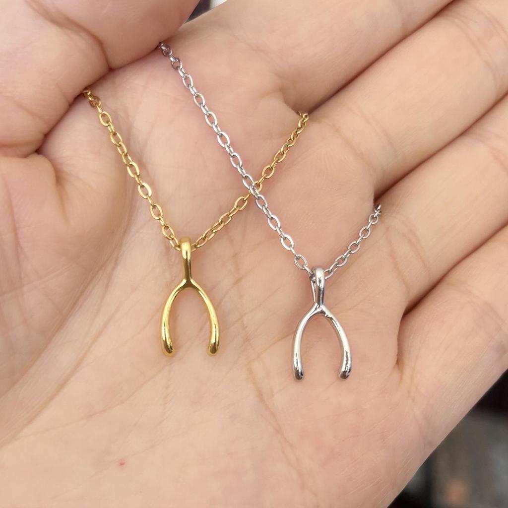 18K Gold Wishbone Y-Shaped Branch Pendant Necklace