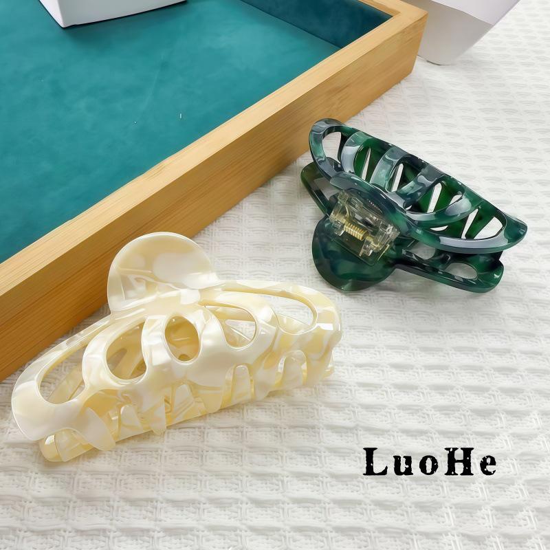 Acetate Large Shark Hair Claw Clip - Elegant Updo & Ponytail Accessory