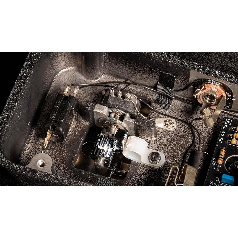 VOX Voxwow Pedals VRM-1 REAL MCCOY WAH Vintage Reproduce for lead guitarists looking for mid-rang...