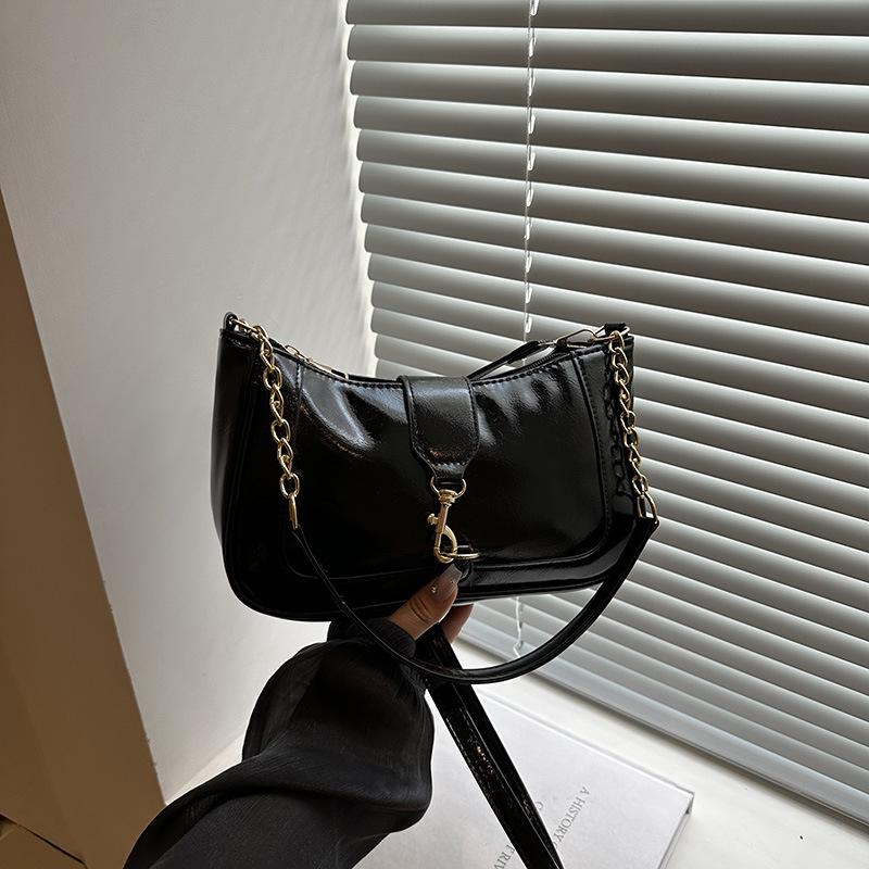 

Красивый модный тренд однотонный универсальный чувство дизайна высокая текстура популярная сумка через плечо под мышку сумка-мессенджер женская чёрный