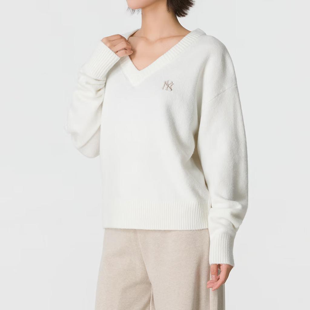 MLB New York Yankees FW/AW26 Solid Color Small Logo V-Neck Casual Sweater Women sweater 3FKPB0464-50CRS