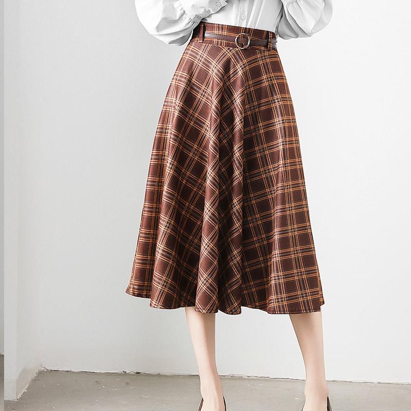 Women's Retro Plaid High-Waist A-Line Skirt — Petite, Slimming, Mid-Length Umbrella with Big Hem for Spring and Autumn