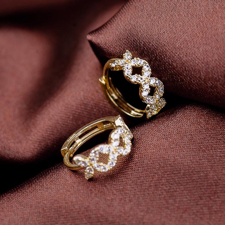 

Chinese Style Diamond-Studded S925 Sterling Silver Gold-Plated Dangle Earrings: Hollowed-Out Gold Coin Ear Cuffs for Women 925 Silver