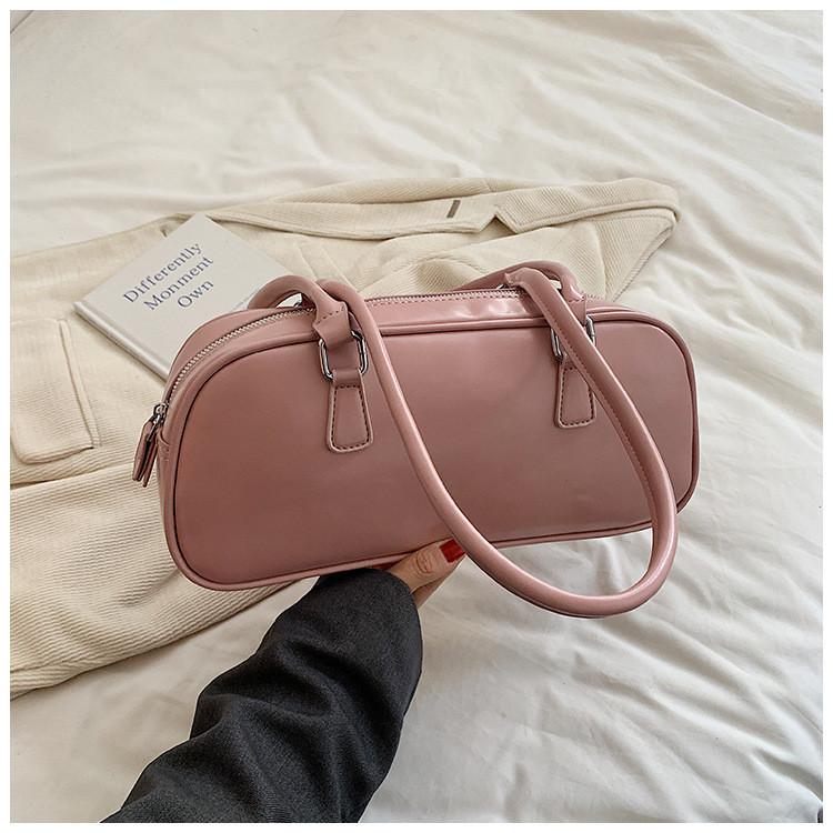 Boston Bag Large Capacity 2024 New Handbag Single Shoulder Bag Women's Versatile Pillow Bag Urban Minimalist Style