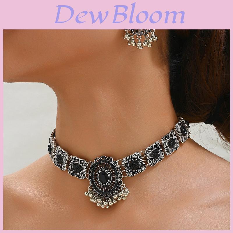 Vintage Geometric Silver Necklace Earring Set For Women With Glittering Crystals Spring