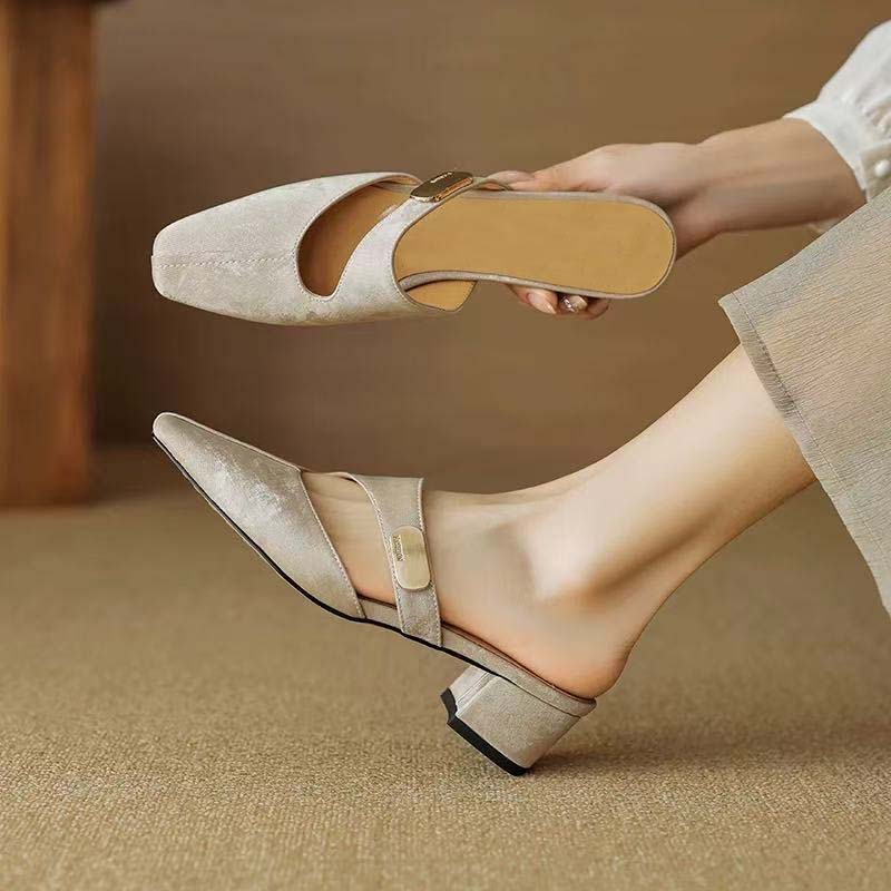 

Мода 2025 Новый Дизайн Женские Мюли Слипоны Квадратный Носок Низкий Каблук Металлический Декор Сандалии для Свиданий для Леди 40 абрикосовый