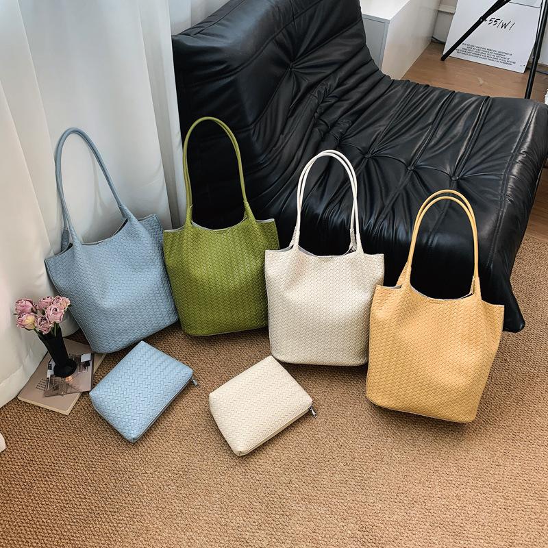 Woven Bucket Bag For Women, Large-capacity Shoulder Bag, Commuting, Versatile, Japanese And Korean Style, Casual And High-end