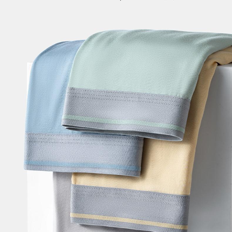 Summer Ice Silk Men's UnderwearComfortable and Breathable Mid Waist Knitted Flat Angle Underwear for Men