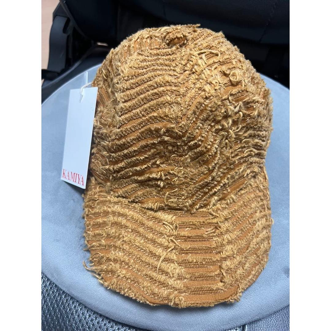 Used Immediately completed KAMIYA cap CA4LA New with tag Yellow