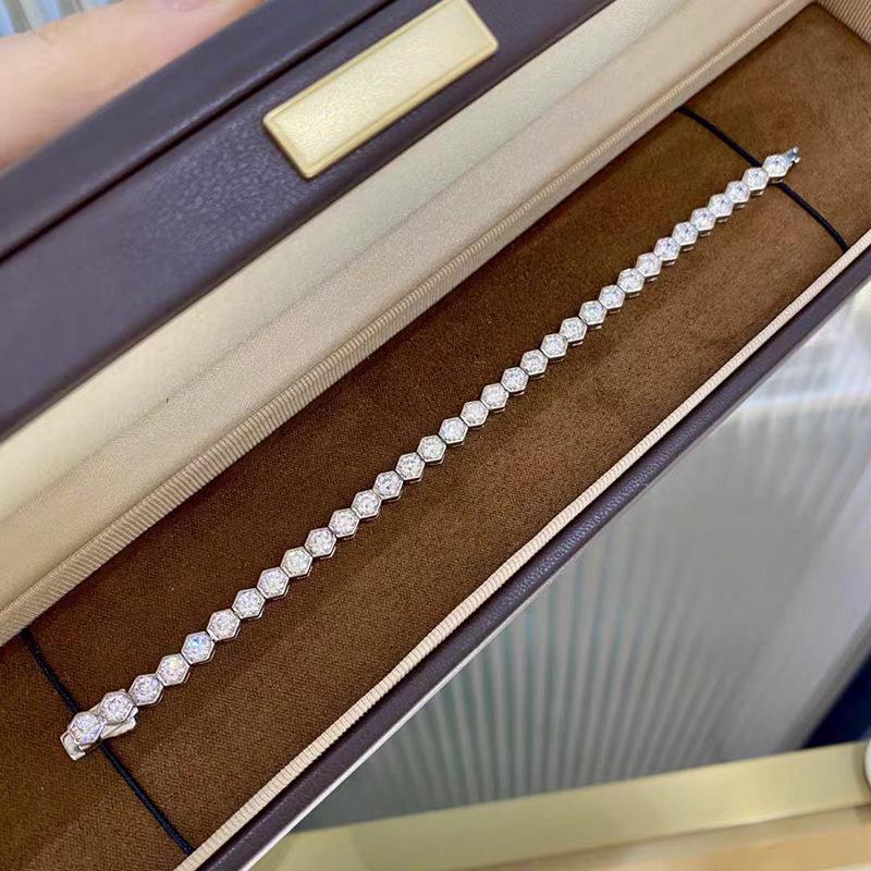 Hui Zhi Yi S925 Silver Luxury Honeycomb Diamond Bracelet