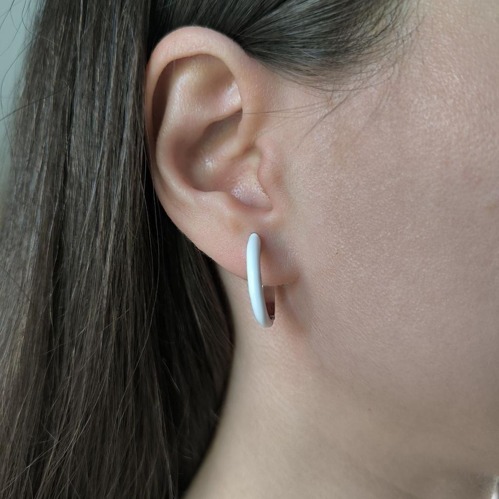 Серебряные серьги с фианитами, емаллю (2181200)