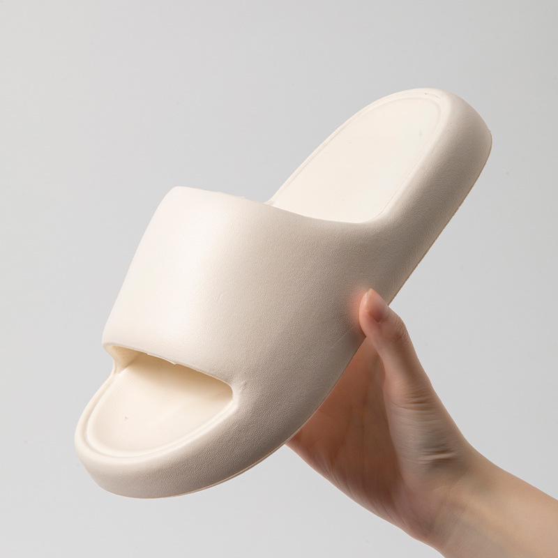 Women's EVA Thick Sole Non-Slip Slippers - Comfortable, Silent, Wear-Resistant Summer Sandals for Home and Bath.