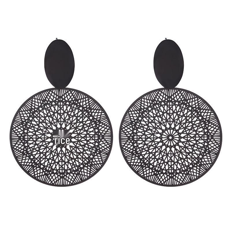 

Серьги-пусеты из серебра 925 пробы черного цвета, в стиле Хепберн, смелый европейский и американский тренд, модный дизайн с подвесками чёрный