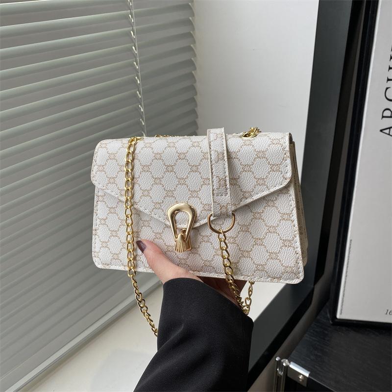 New Simple and Beautiful Trend Retro Casual Fashion Chain Single Shoulder Underarm Messenger Bag Women
