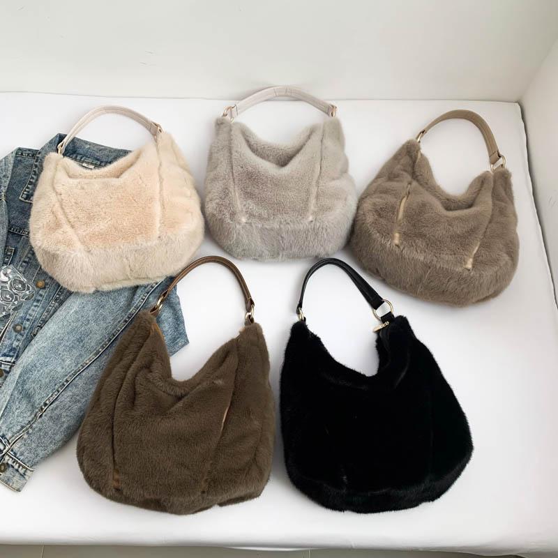 New Solid Plush Velvet Sweet Shoulder Bags Elegant Cute and High-end Tote Bags 2026 Versatile Crossbody Bag for Women