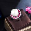 CMM Jewelry Wunderschöner schicker roter Zirkonia-Blume-Ring, rund, klobig, groß, verstellbar, künstlicher Perlenring für Frauen, Party-Schmuck