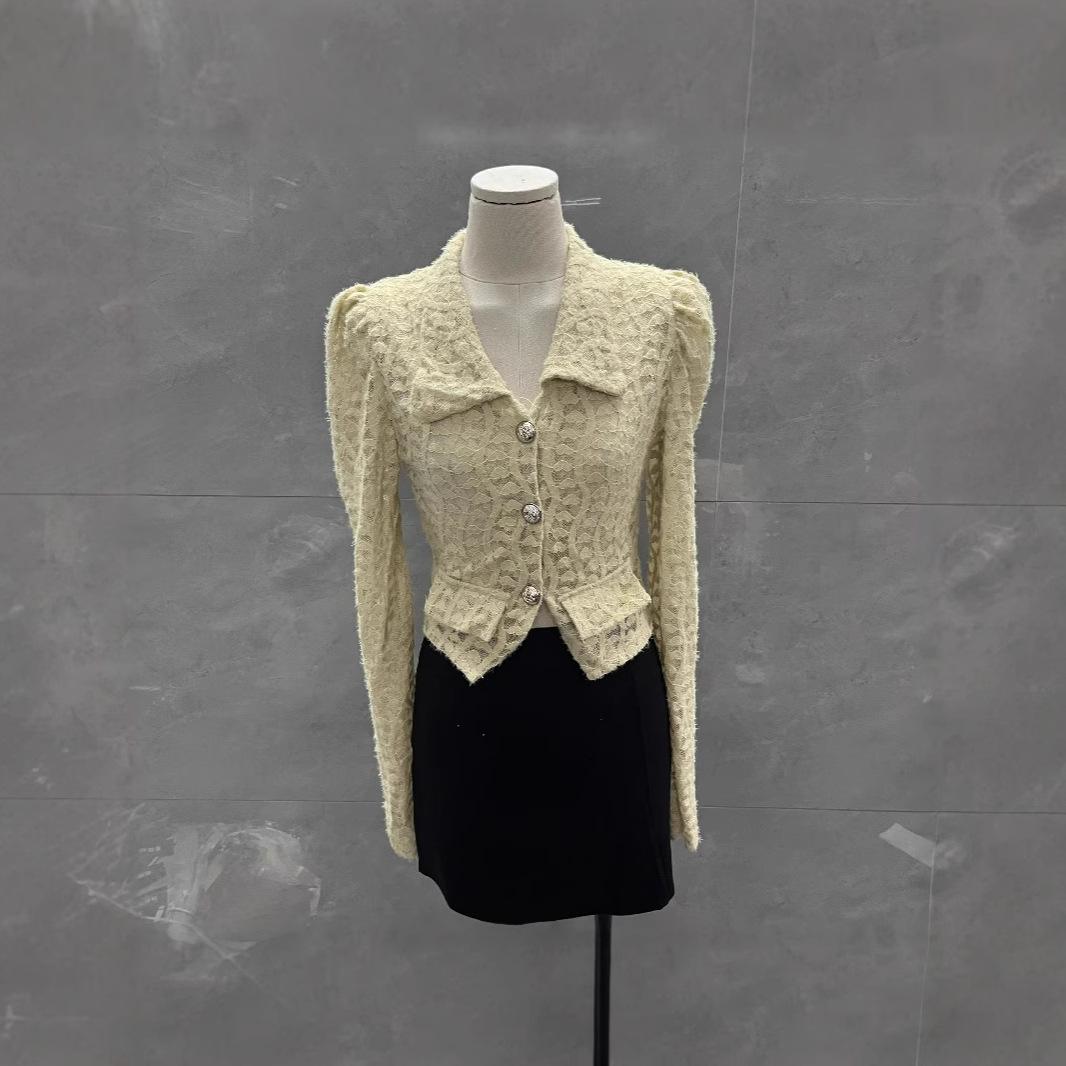 

Elegant European Design Lace Shirt: Turn-Down Collar, Slimming Long-Sleeve, Puff Sleeve Top for Autumn/Winter with a Light Mature Style. L ~115 lbs
