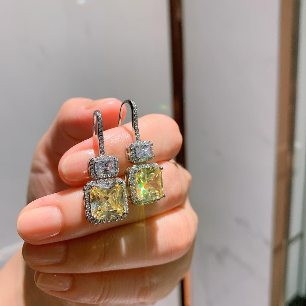 Jewelry Simulation Yellow Diamond Pendant, Stud Earrings, Necklace, Female Colorful Treasure Set.