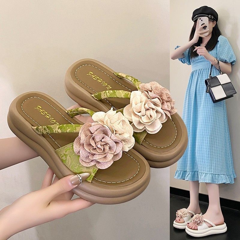 Beautiful Casual Cool Slippers Women's 2025 New Summer Wear with Skirt Flat-bottomed Seaside Vacation Beach Roman Shoes