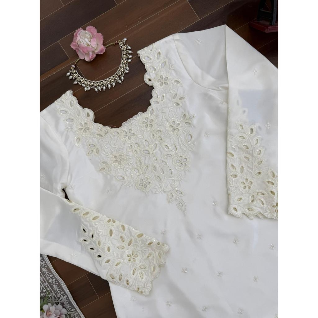 Beautiul Pakisatni Farshi Salwar Suit Indain Bollywood Desigenr Salwar Kameez