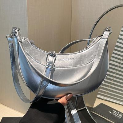 Wholesale New Products Niche Simple Personality Hand Carry Crescent Moon Bag Versatile Temperament Commuter Oil Wax Leather Messenger Bag Female