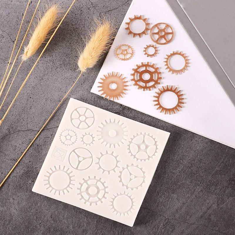 Chocolate Moulds Gears Shaped Baking Molds Fondant Moulds Cake Molds Silicone Material Perfect Gift for DIY Baking Lover