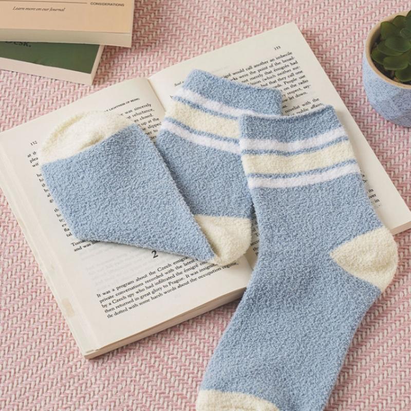 Monfoot Women S Two Tone Color Sleep SockS