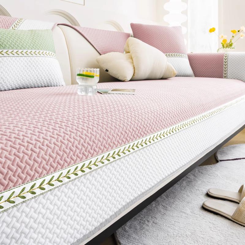 

2025 Summer Ice Silk Sofa Cushion: Non-slip Cool Mat Cover for a Fresh Experience 30x50cm Lumbar Pillowcase