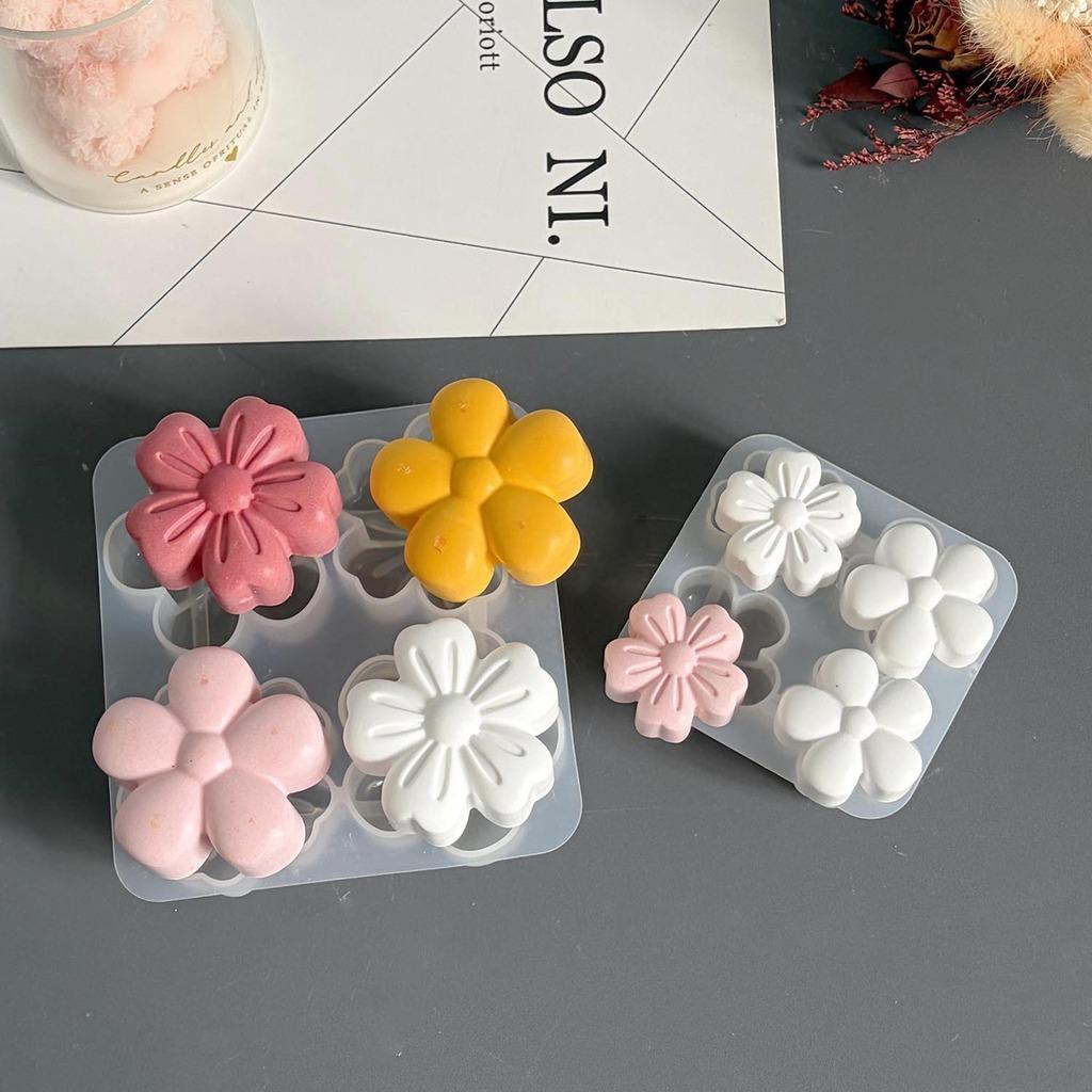 Stampo in Silicone a 4 Cavità di Dimensioni Miste a Forma di Fiore Stampo 3D Fiore di Ciliegio Girasole Crisantemo per Candela Sapone Gesso Resina Artigianato Fatto a Mano