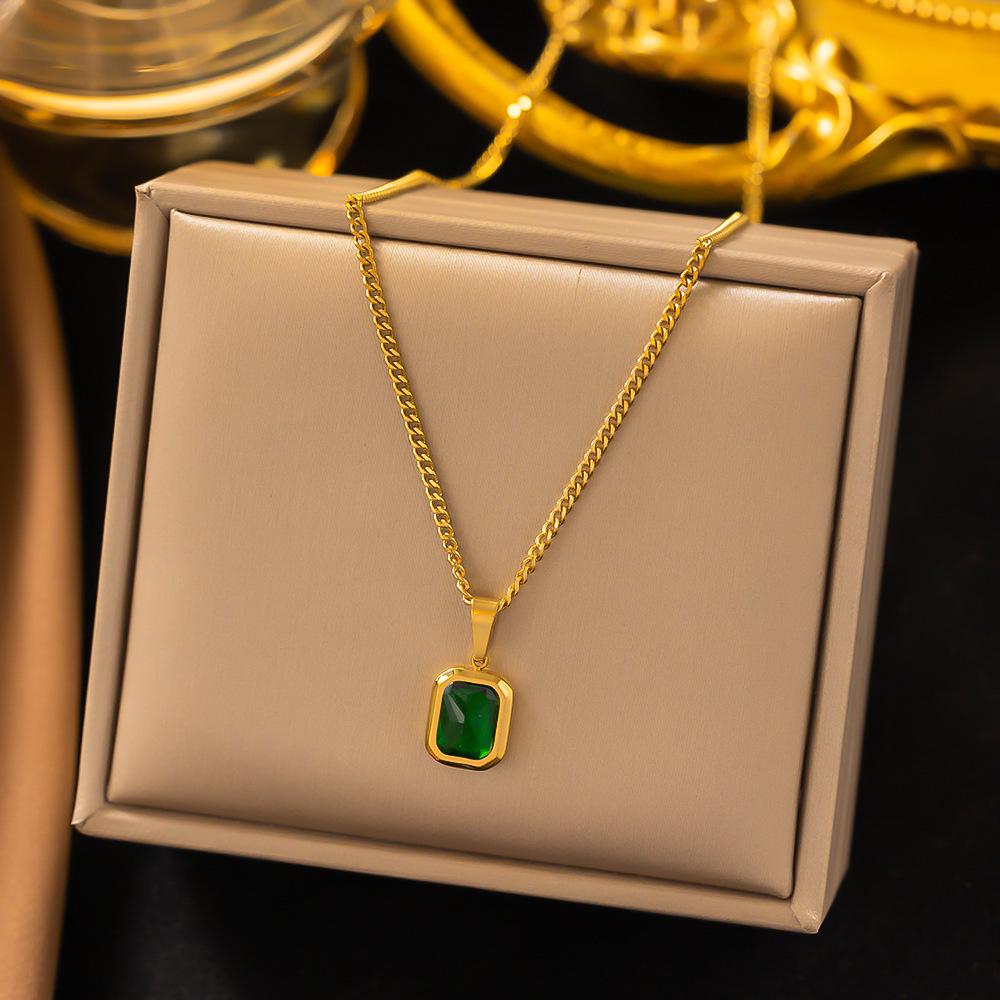 Stainless Steel Necklace with Green Zircon Pendant, Light Luxury Fashion Clavicle Chain