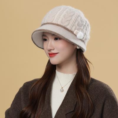 Warm Knitted Loose Beanie Hat for Women - Autumn Winter Ear Protection Duckbill Cap for Autumn and Winter, Perfect for Casual Wear with Ear