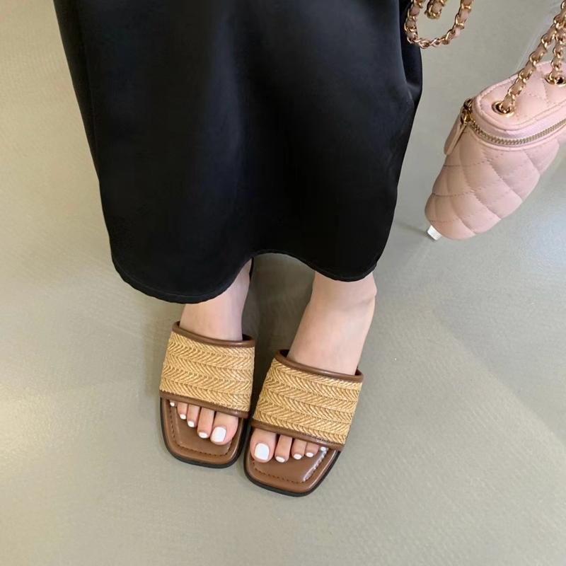 Fashion SUOJIALUN Summer New Brand Women Slipper Fashion Square Toe Open Toe Slip On Slides Soft Flat Heel Ladies Vaction Outdoor Shoes