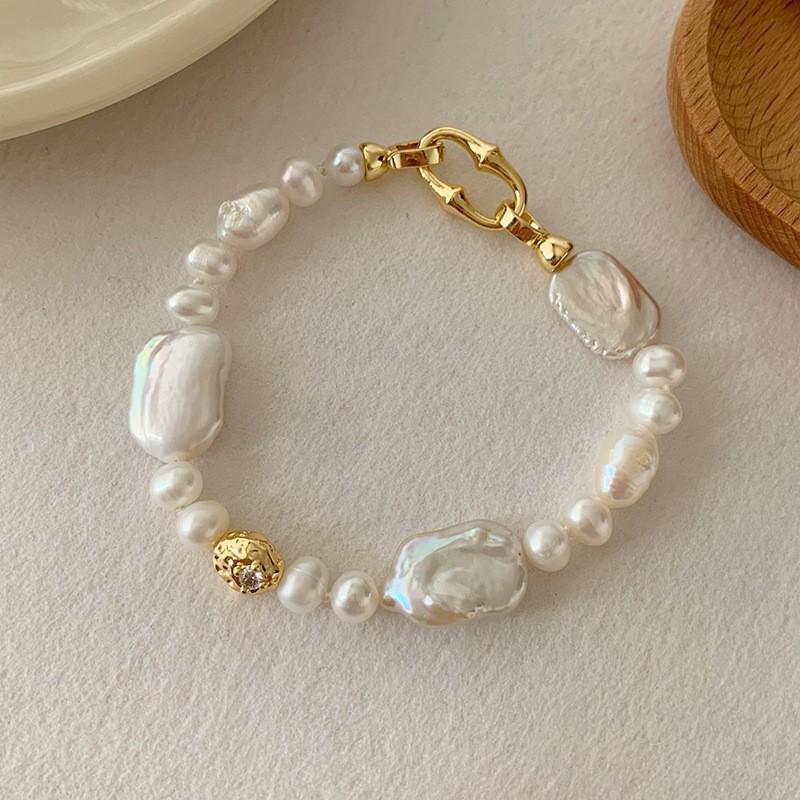Minimalist, Light Luxury, Niche Temperament Bracelet for Girls, French High-end Feeling Square Sugar Bracelet 18.5CM