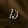 New Model Letter D Brooch - High-end, Exquisite, Simple Corsage with Anti-glare Silk Scarf Clasp and Pin.