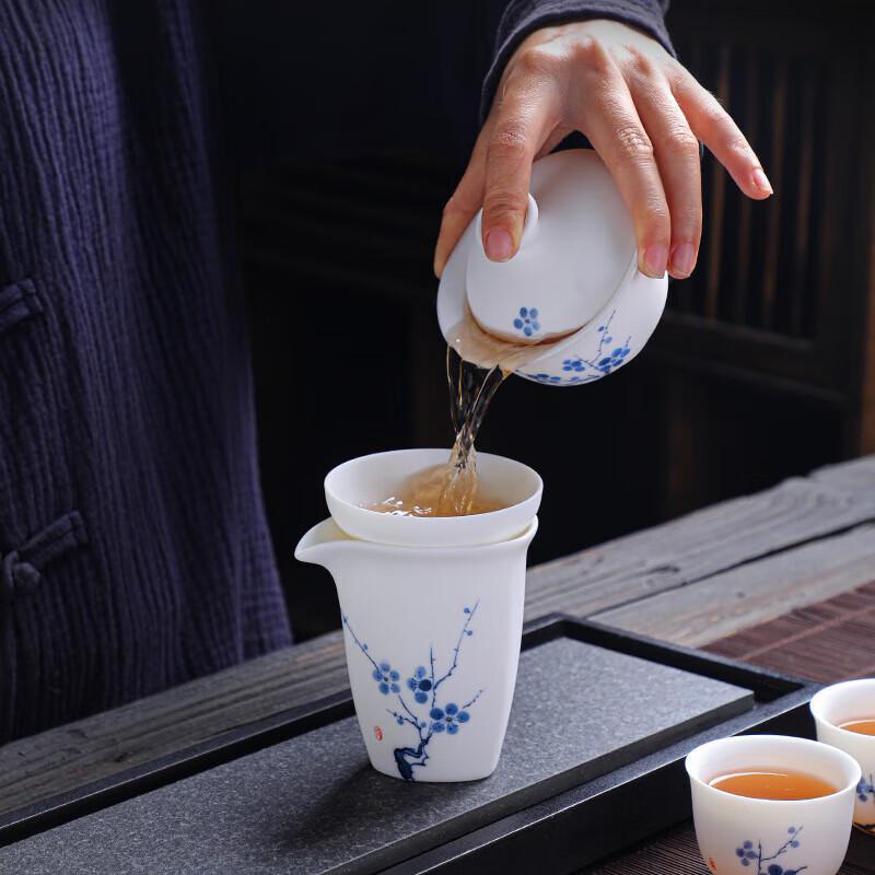 

Chaxun Hand-painted Mutton Fat Jade Style Ceramic Tea Set