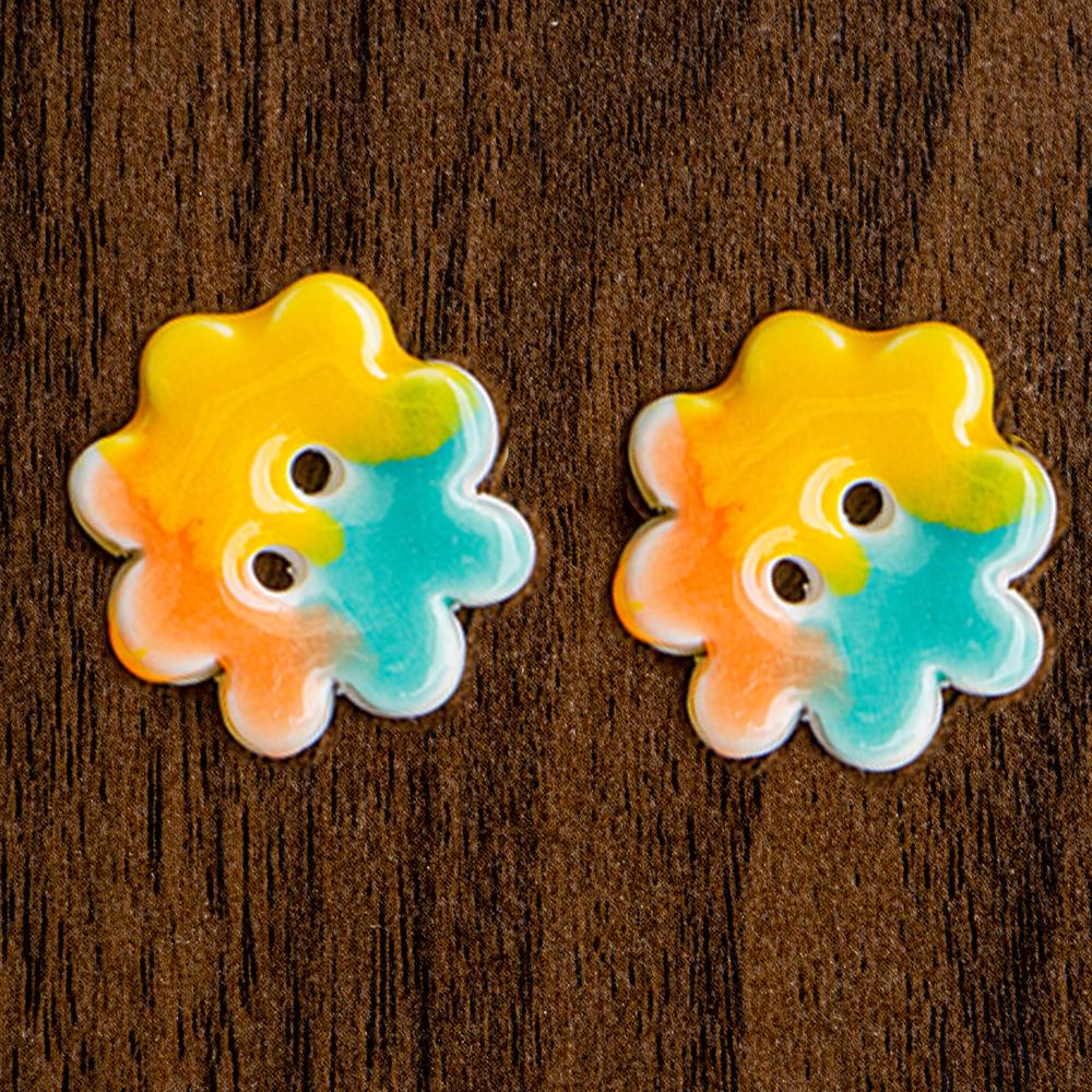 Hand-Painted Ceramic Buttons: Two-Hole Decorative Flower Design In Dopamine Colors for Clothing Accessories.