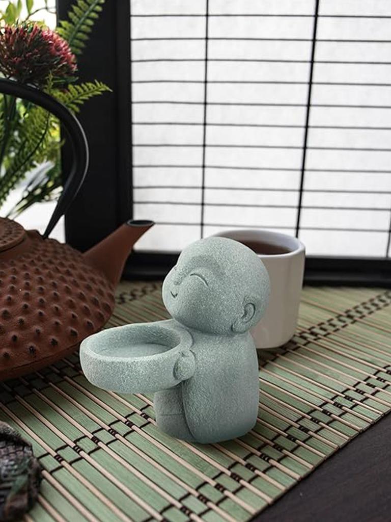 Kleiner Mönch Kerzenhalter Basis, Retro Kerzenhalter Handwerk, Heimdeko Artikel, Esstisch, Schlafzimmer, Arbeitszimmer Schreibtisch Ornament