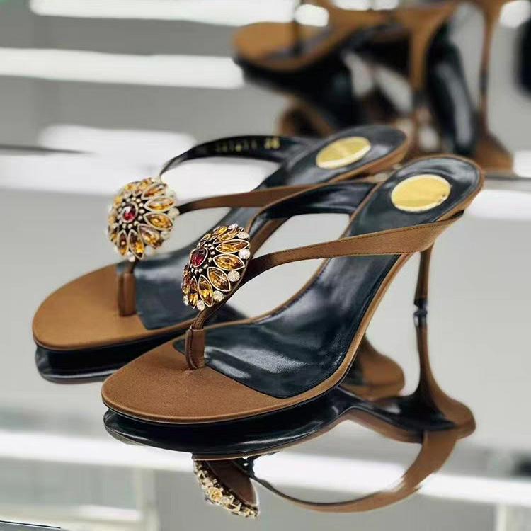 Fashion Luxury CRYSTAL Flower Decoration Clip Toe Slippers Women Sexy Slide Sandals Elegant Banquet Thin High Heels Designer Flip Flops