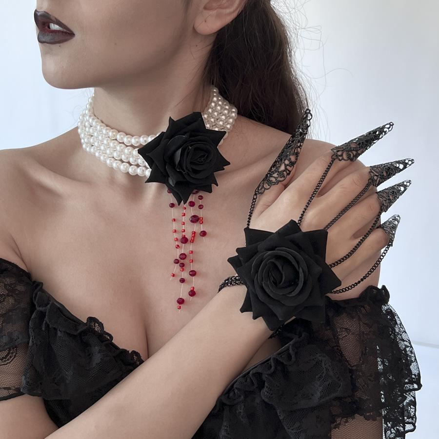 Halloween Dark Blood Pearl Beaded Necklace Female Creative Rose Flower Multi-Layer Fringed Neck Chain