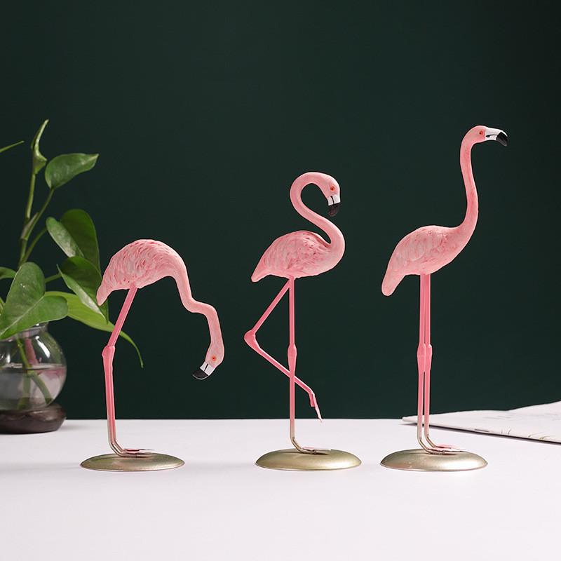 Resin Art Flamingo Sculpture For Home Office Desk Decoration Gift For Colleagues