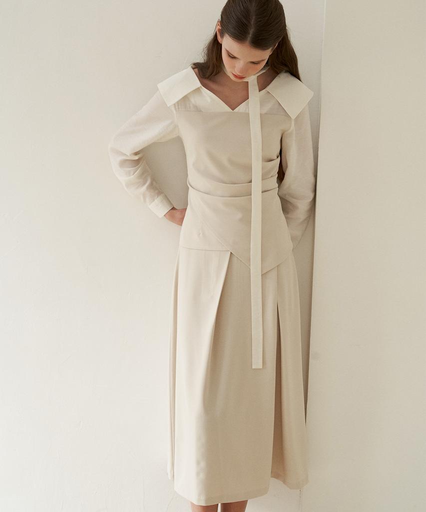 Peullobeu Classic Bloom Skirt(Be)