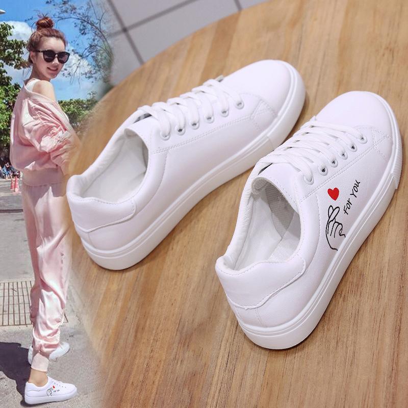 Fashion White Breathable Women Running Shoes New Spring Autumn Embroidered Flower Lace-Up Casual Sneakers Zapatos De Mujer