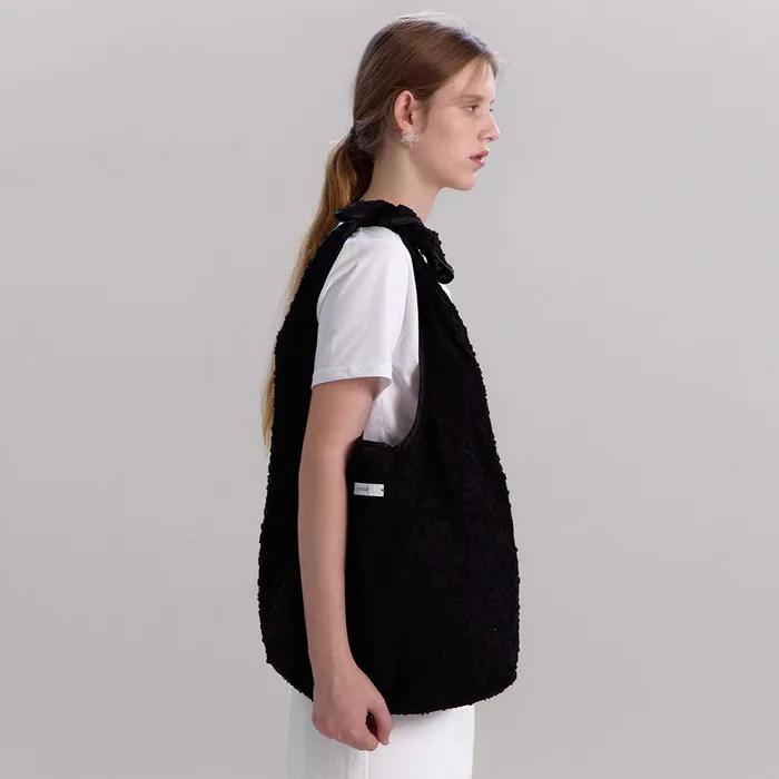[10th] Flower Embroidered Bag_Black