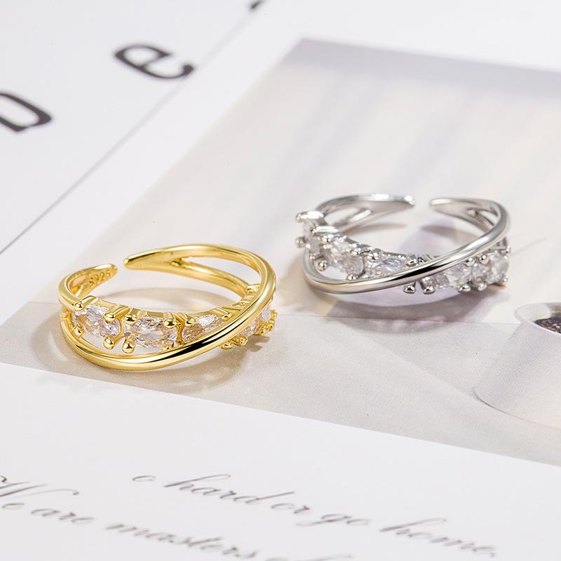 Elegant Zirconia Cross Ring - Versatile High-End Design for Women Cross Zirconia Ring (Platinum)