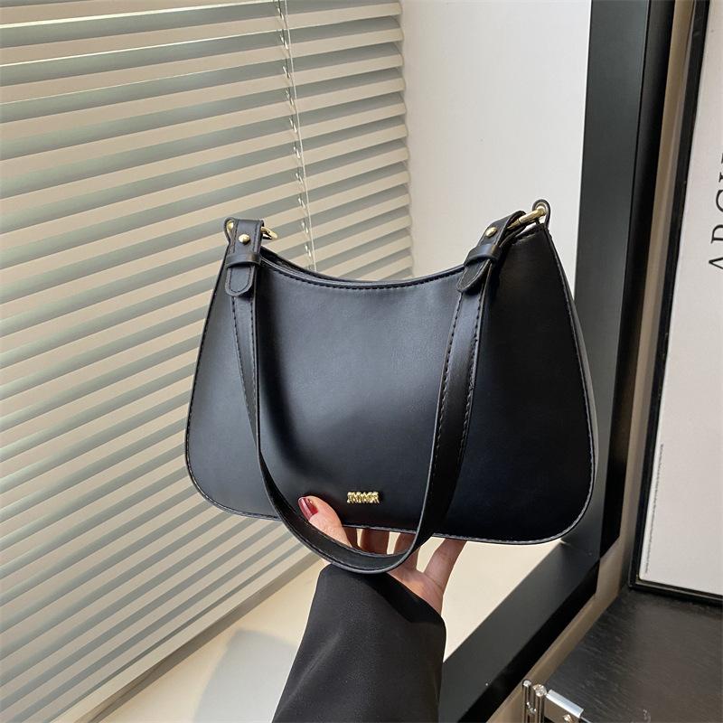 Spring and summer new high-end atmospheric women's bags new versatile solid color shoulder underarm bags messenger bags women