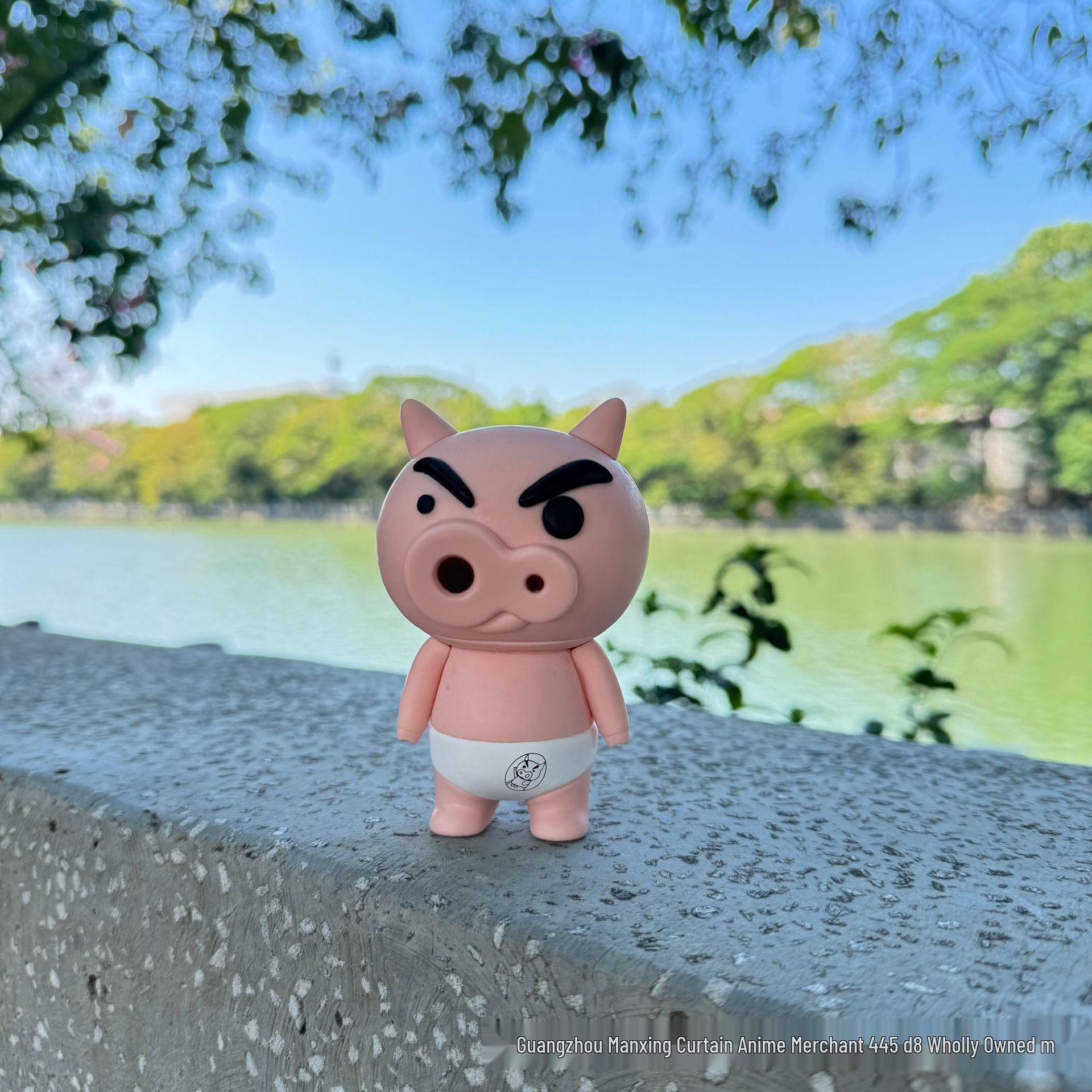 Фигурка-игрушка для ванны Крошка Шин-чан: Креативное украшение для ванной комнаты и рабочего стола