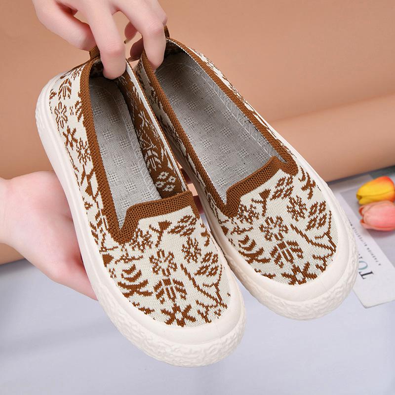 Women's Spring/Summer Fly-knit Casual Breathable Slip-On Fashion Sneakers